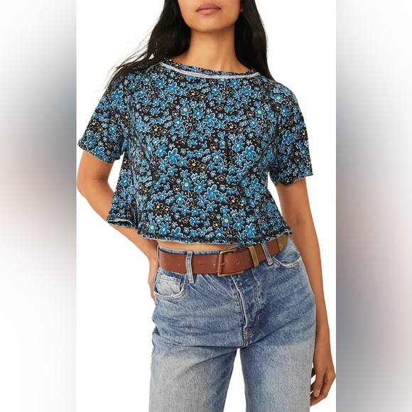 🚨🆕FINAL PRICE🚨 FREE PEOPLE Sammie Stripe Crop Cotton Raglan Tee-Black Combo - Picture 3 of 8